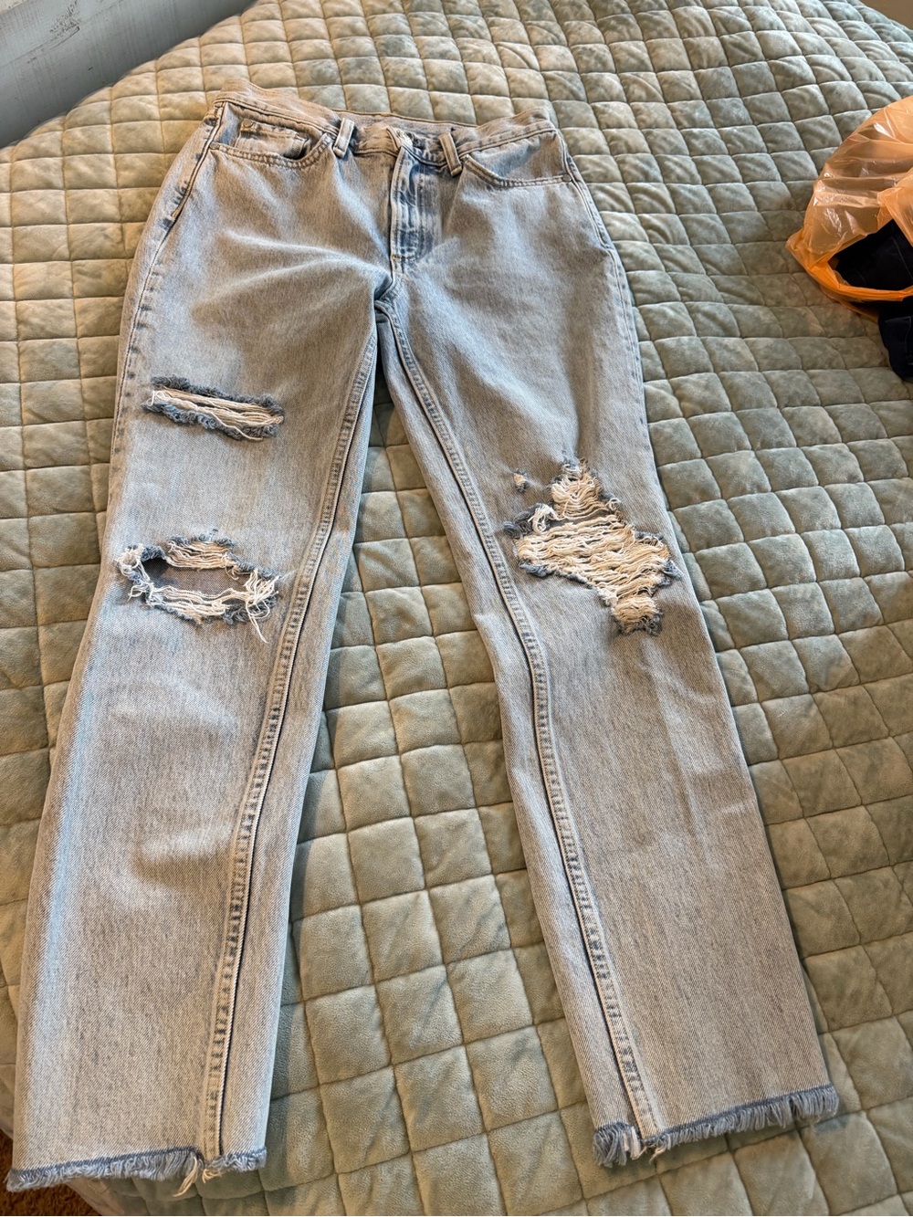 Rag & Bone Light Wash Distressed Jeans - size 26 - Picture 4 of 4